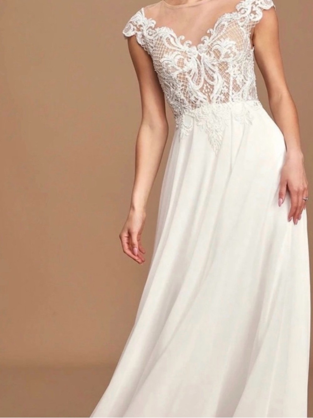 Lulu's Ivory Lace Appliqué Cap Sleeve Wedding Gown
